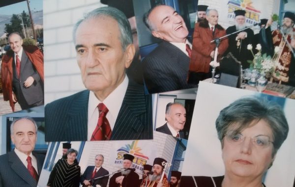 Πρόεδρε, ζεις. Εσύ μας οδηγείς. (video)