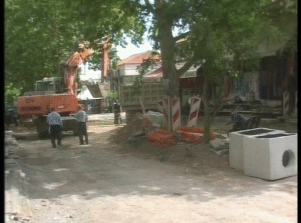Όχι παζάρι στην Πινδάρου λέει ο Δήμος Θηβαίων, όχι παζάρι στον περιφερειακό της Αγιάς Τριάδας λένε έμποροι και επαγγελματοβιοτέχνες (video)