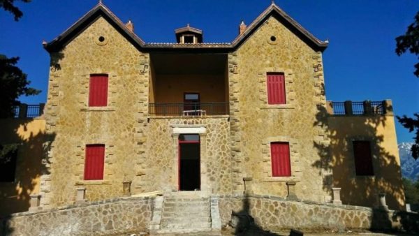 Εκδηλώσεις στην Τριάδα Εύβοιας στο Αρχοντικό Κριεζώτιο (βίντεο)