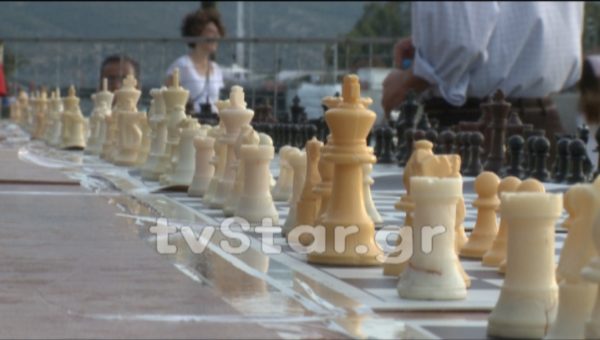 Σιμουλτανέ στην παραλία Χαλκίδας (video)