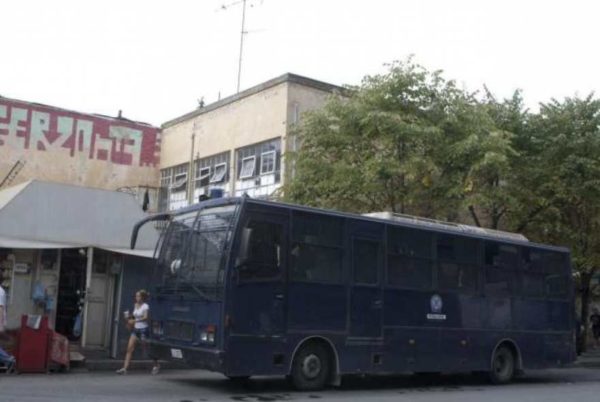 Η Ελληνική Αστυνομία πρέπει να επεμβαίνει σε καταλήψεις, λένε οι πολίτες (video)