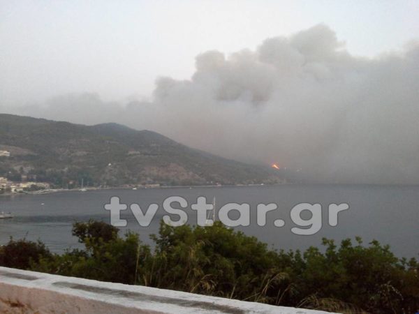 Υπό έλεγχο η φωτιά στη Β. Εύβοια. Φορείς και αυτοδιοικητικοί στο σημείο της καταστροφής