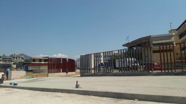 Καταγγελία και ερωτηματικά για πλατεία στη Λαμία. (φωτογραφίες)