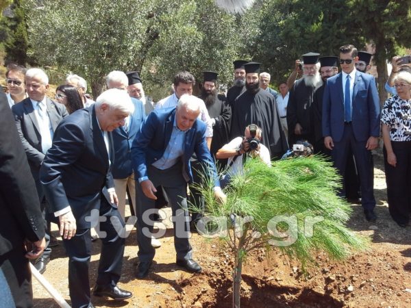 Οι τρεις λέξεις που τόνισε ο Πρ.Παυλόπουλος από την Λίμνη: “Ομόνοια, Εκκλησία & Οικογένεια” (φωτογραφίες-βίντεο)