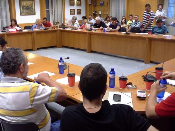 Κατά πλειοψηφία η σύσταση επιτροπής για την ανεύρεση διαμερισμάτων. Πολύ κοντά στην εφαρμογή του προγράμματος relocation η Λιβαδειά (video)