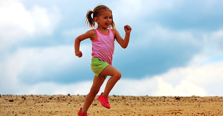 child beach running660