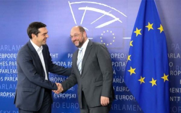 Στη Σύνοδο Κορυφής ο πρωθυπουργός Αλ. Τσίπρας. Συνάντηση, αυτή την ώρα, με τον Μ. Σουλτς