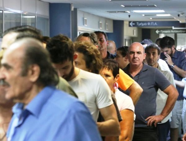 Χάος με τις εισφορές για τα μπλοκάκια