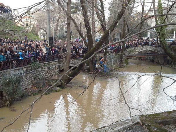 Θεοφάνεια στη Λιβαδειά στις πηγές της Κρύας (video-photo)
