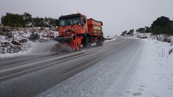 Έρχεται στρατός στην Κύμη για να βοηθήσει την κατάσταση