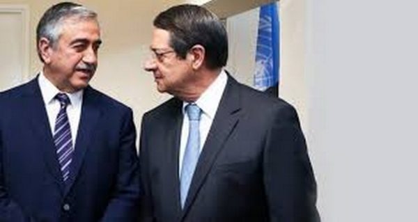 Άρχισαν οι τριήμερες εντατικές διαπραγματεύσεις για το Κυπριακό, μεταξύ Αναστασιάδη-Ακιντζί
