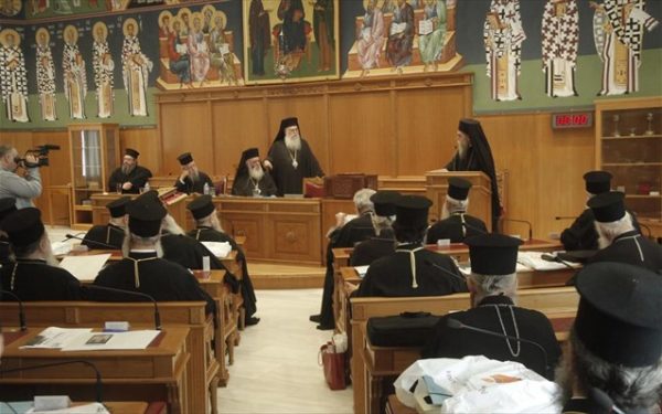 Ιερά Σύνοδος: Οι ρασοφόροι του Σώρρα δεν είναι κληρικοί της Εκκλησίας
