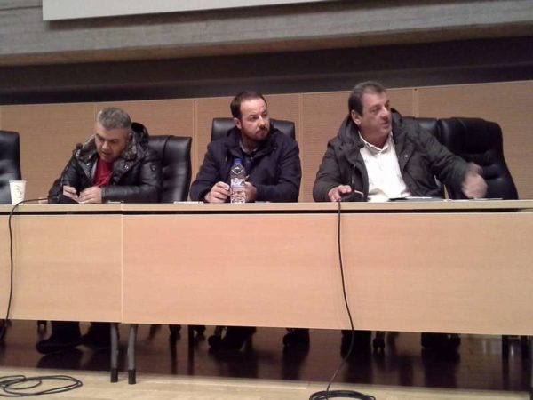 Μπλόκα αποφάσισαν οι Βοιωτοί. Νέα σύσκεψη την ερχόμενη Παρασκευή (video)