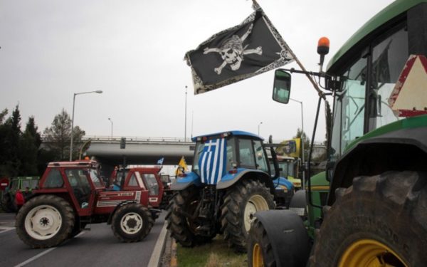 Αποφάσισαν μπλόκο στα εγκαίνια της Αγροτικής Έκθεσης στην Θεσσαλονίκη(video)
