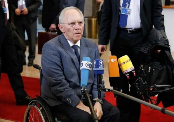 Aναθέρμανση της ελληνικής κρίσης αποτελεί εσωτερικοπολιτική βόμβα για τη Γερμανία
