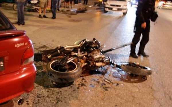 Σκοτώθηκε 37χρονος, χαροπαλεύει 24χρονος μετά από τροχαίο