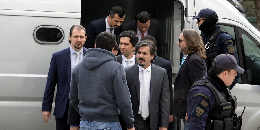 kolafos gia ton erdogan h apofasi gia tous 8