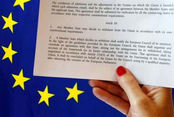 Brexit: Έναρξη της κοινοβουλευτικής διαδικασίας