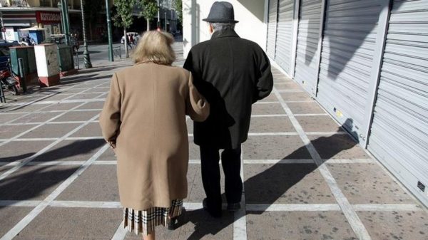 Και νέο κόλπο: Πως εξαπάτησαν ζευγάρι ηλικιωμένων στη Γλυφάδα