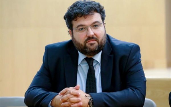 Αθλητικά έργα σε Λιβαδειά και Θήβα υπέγραψε ο αρμόδιος υφυπουργός
