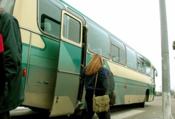 Κύμη: Οδηγός ΚΤΕΛ κατέβασε μαθήτρια, μέσα στη βροχή, από το λεωφορείο επειδή δεν είχε 1 ευρώ!