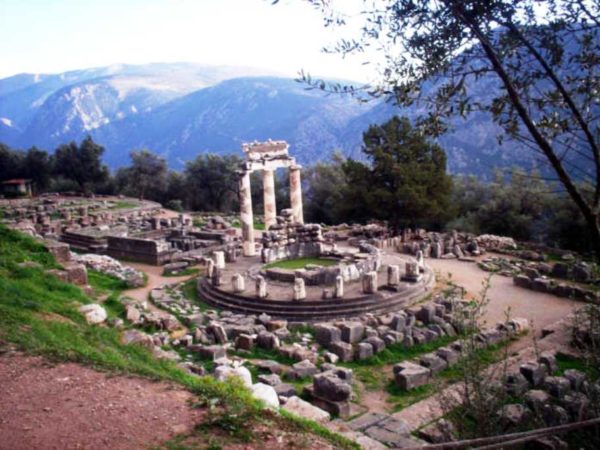 Κινητοποίηση στους Δελφούς για την αποδόμηση Κρατικών Δομών