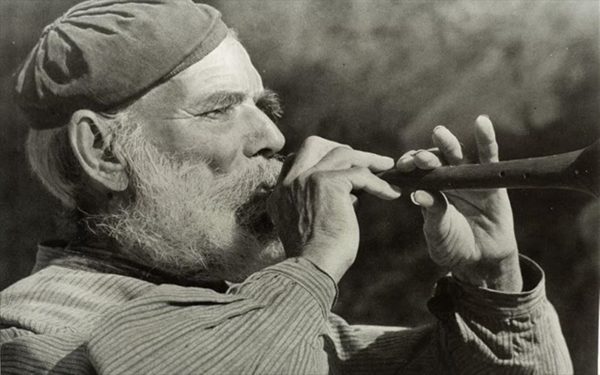 «Δελφοί, Κάτοικοι και Ιστορία 1890-1970»