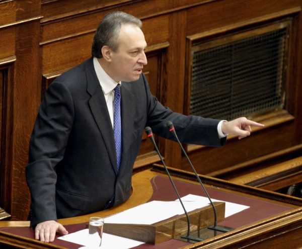 Την Δευτέρα στη Θήβα το τελευταίο αντίο στον Βαγγέλη Μπασιάκο