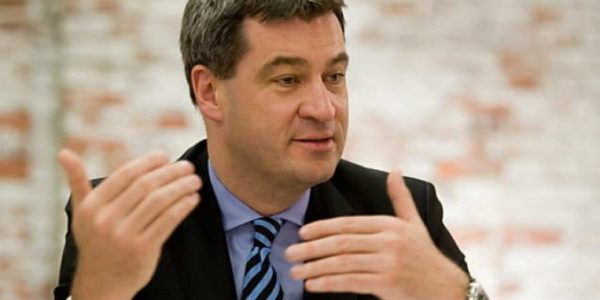 Xρυσό και ακίνητα να δώσει η Ελλάδα για εγγύηση, ζητά ο Βαυαρός υπουργός Οικονομικών