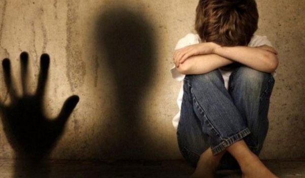 Θεσσαλονίκη: Για ασελγείς πράξεις σε βάρος τεσσάρων προσφυγόπουλων κατηγορείται 52χρονος Γάλλος