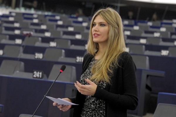 Ευρωπαϊκές διαστάσεις αποκτά η υπόθεση  Διευκρινίσεις σχετικά με την υπερψήφιση της CETA  – Προστατεύεται πλέον η ελληνική φέτα