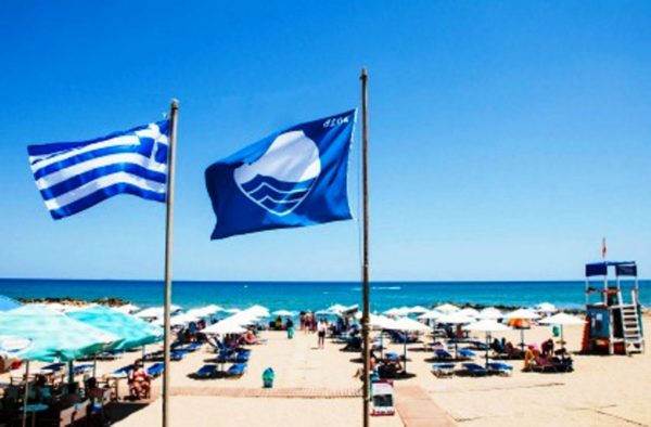 Γαλάζιες σημαίες 2024: Οι πιο καθαρές παραλίες της Στερεάς