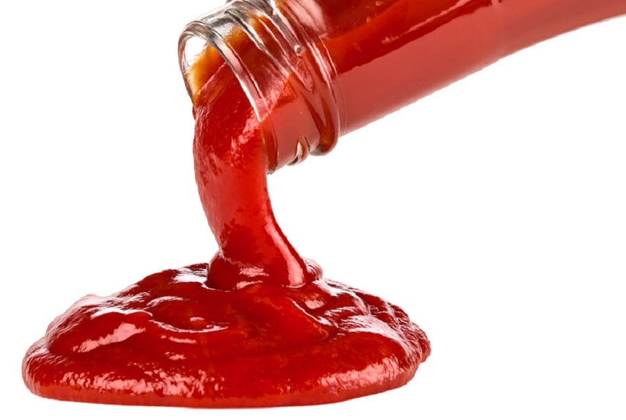 ketchup pour
