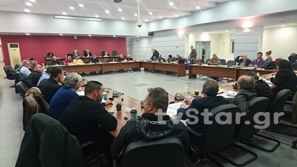 Η Χαλκίδα διεκδικεί πλήρη τηλεοπτική κάλυψη. Διαφωνεί η Λαϊκή Συσπείρωση