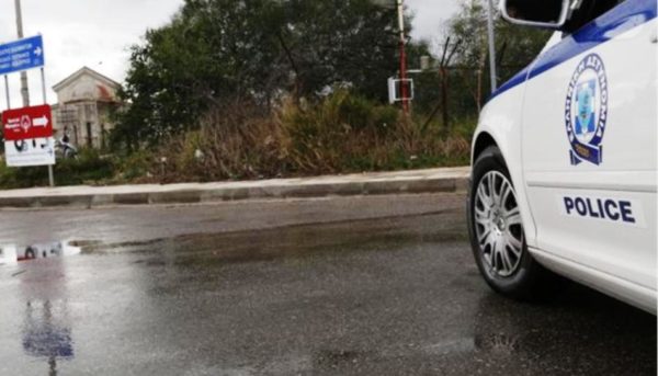 Αυτοκίνητο παρέσυρε και εγκατέλειψε ανήλικο πρόσφυγα