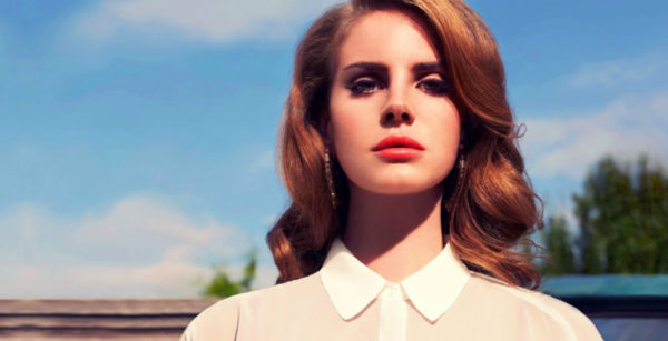 Η Lana Del Rey «ντύνεται» Εβίτα