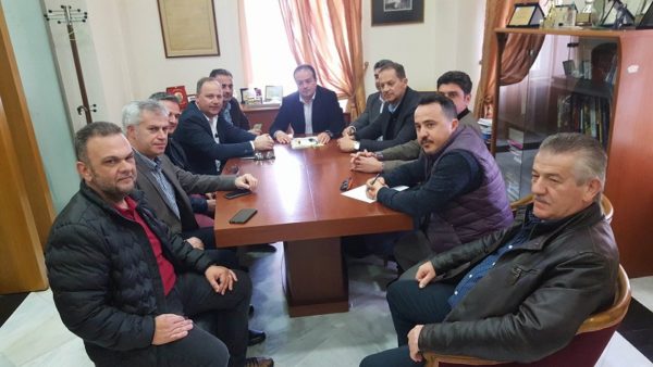 Συνάντηση του Δημάρχου Λαμιέων Νίκου Σταυρογιάννη  με τον Πρόεδρο του ΕΒΕ Φθιώτιδας Αθανάσιο Κυρίτση