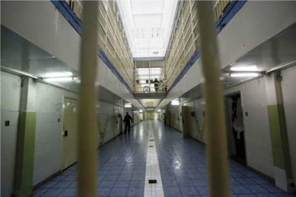 Μαστίγωσαν σωφρονιστικό υπάλληλο μέσα στις φυλακές Κορυδαλλού