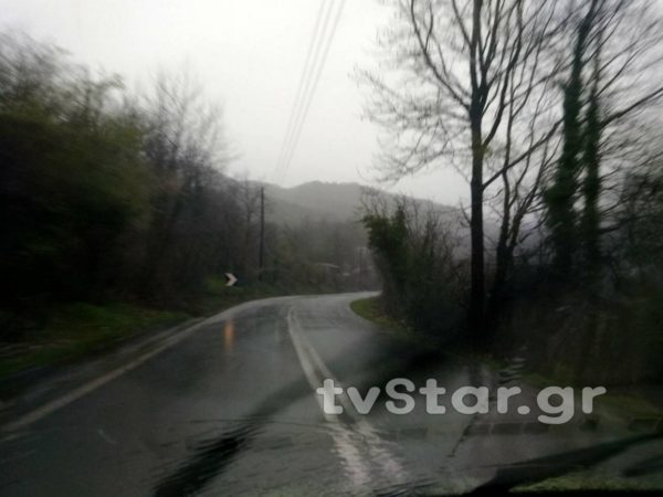 Έντονα καιρικά φαινόμενα στο δρόμο για Καρπενήσι (video)