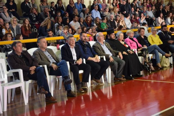 Πλήθος παιδιών στην ανοιξιάτικη γιορτή των ΚΔΑΠ (video)