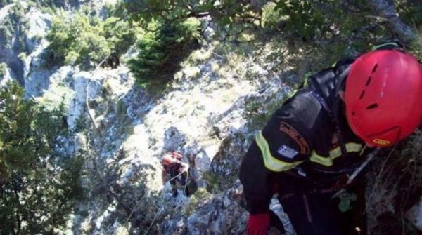 Νεκρός 30χρονος μετά από πτώση σε γκρεμό 100 μέτρων