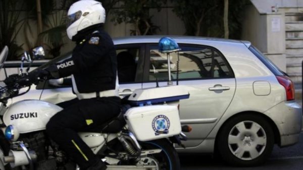 Δίωξη για κακούργημα στον 88χρονο που πυροβόλησε τους ληστές