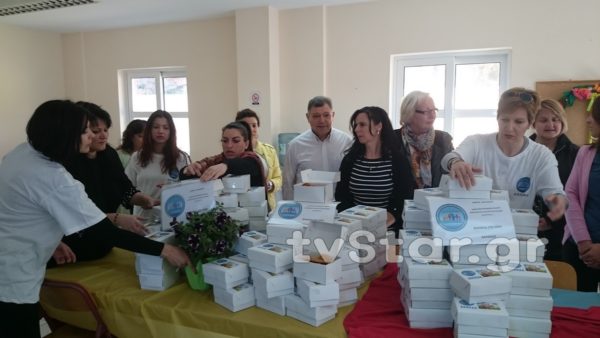 Πασχαλινά γλυκίσματα από ΔΟΠΠΑΧ και Βοήθεια στο Σπίτι