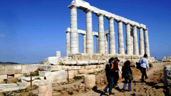 «Ναι» από το ΚΑΣ για γυρίσματα στο Σούνιο μετά τον σάλο