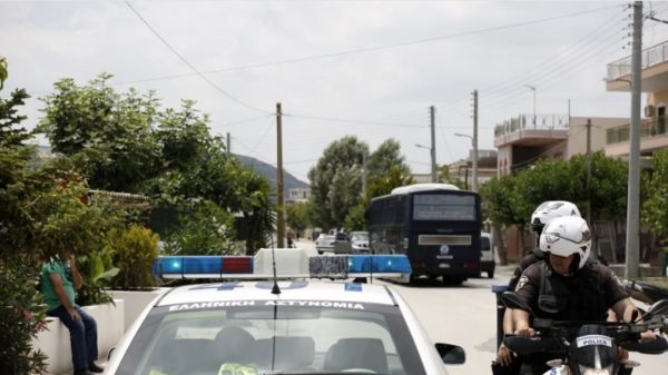 Τρόμος στο Μενίδι: Ληστές γρονθοκόπησαν ζευγάρι ηλικιωμένων για έναν χρυσό σταυρό