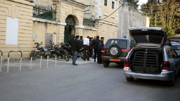 Σοκ στην Κέρκυρα: Ζευγάρι συνελήφθη για αποπλάνηση 13χρονου