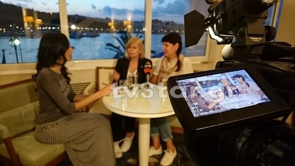 Αρχισυντάκτες από Ρωσικά ΜΜΕ καλούν τους Ρώσους να έρθουν στην Εύβοια
