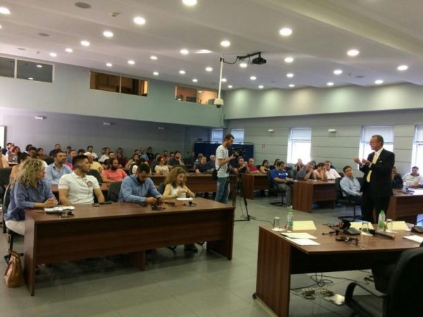 Επιχειρηματίες άκουσαν τα μυστικά του Επιχειρείν από Αμερικανό καθηγητή