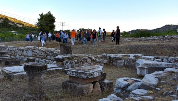 Άνοιξε ο Αρχαιολογικός Χώρος της Αυλίδας. Ξενάγηση από την Εταιρεία Πολιτισμού