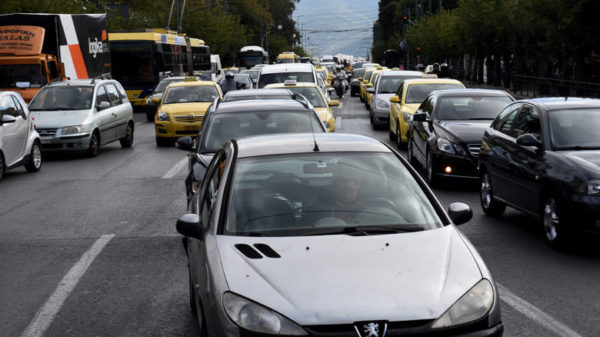 Δίπλωμα οδήγησης: Από τα 17 στο τιμόνι